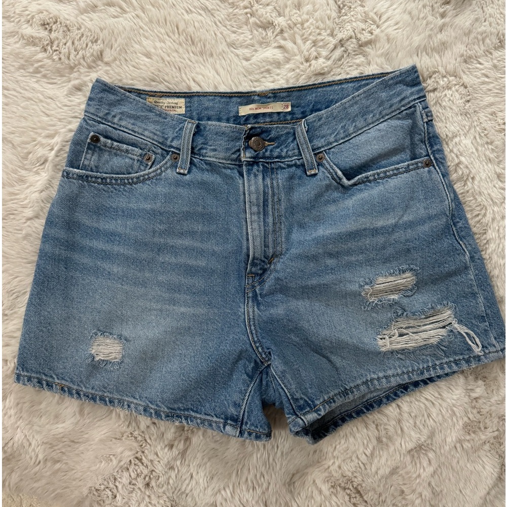 Levi’s 80s mom shorts